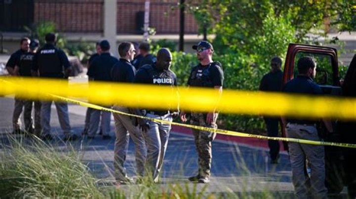 
10 People Injured in ‘Targeted’ Florida Mass Shooting: Likely ‘Not a Random Act,’ Police Say 