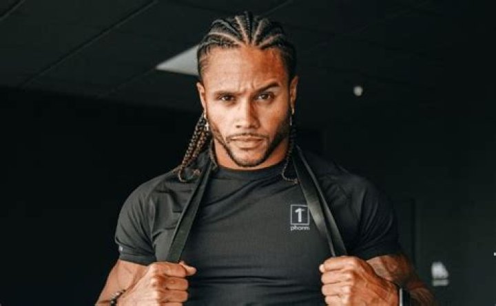 Aaron Wilburn Height, Weight, Net Worth, Age, Birthday, Wikipedia, Who, Instagram, Biography