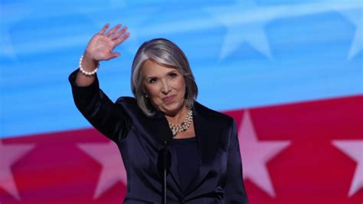 Ana Cristina Lujan Gonzalez Height, Weight, Net Worth, Age, Birthday, Wikipedia, Who, Instagram, Biography