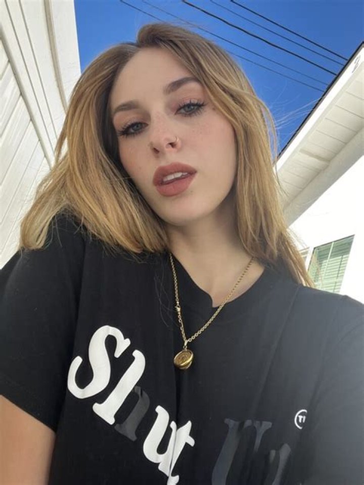 Angel Youngs Height, Weight, Net Worth, Age, Birthday, Wikipedia, Who, Instagram, Biography