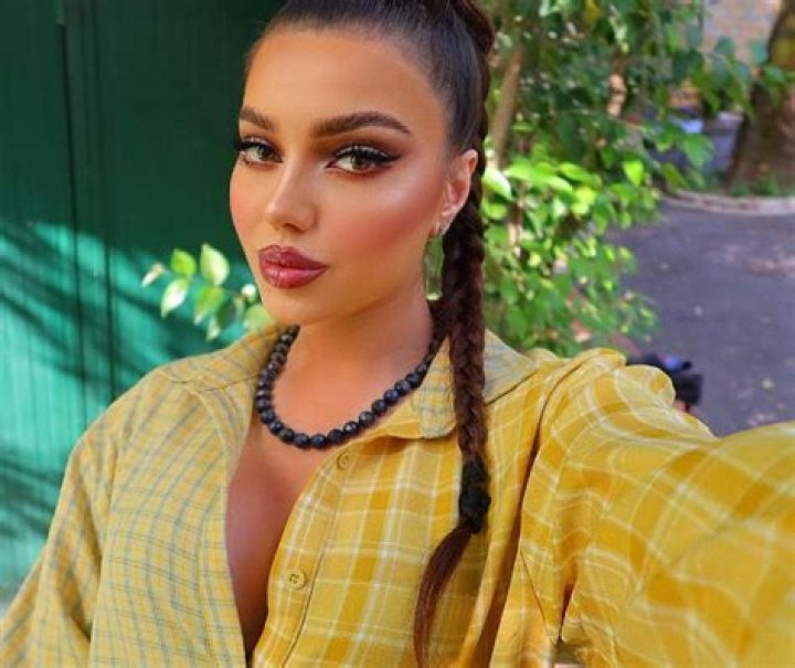 
Bambi Height, Weight, Net Worth, Age, Birthday, Wikipedia, Who, Nationality, Biography 