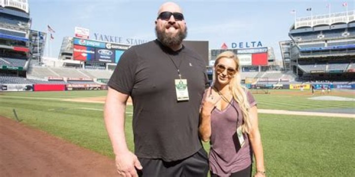
Big Show wife, Bess Katramados’ Wiki-Bio: Height, Weight, Measurements, Family, Dating 
