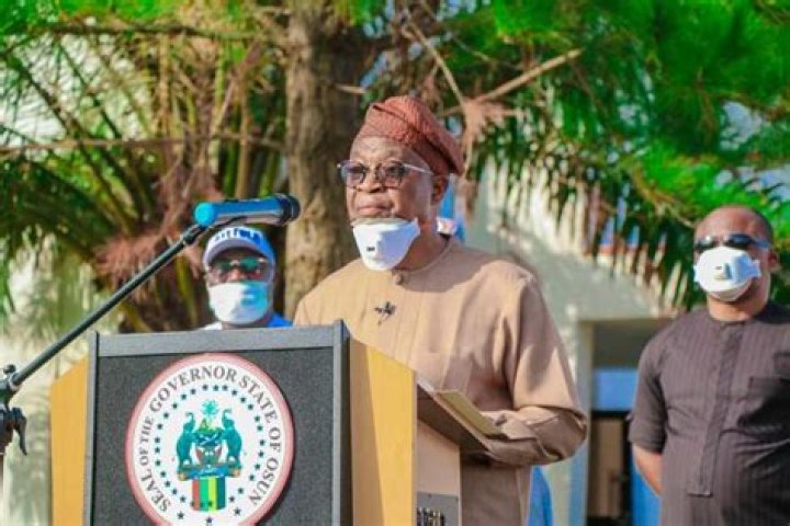 
Davido Mocks Governor Gboyega Oyetola, Saying, ‘You Are A Sore Loser.’ 