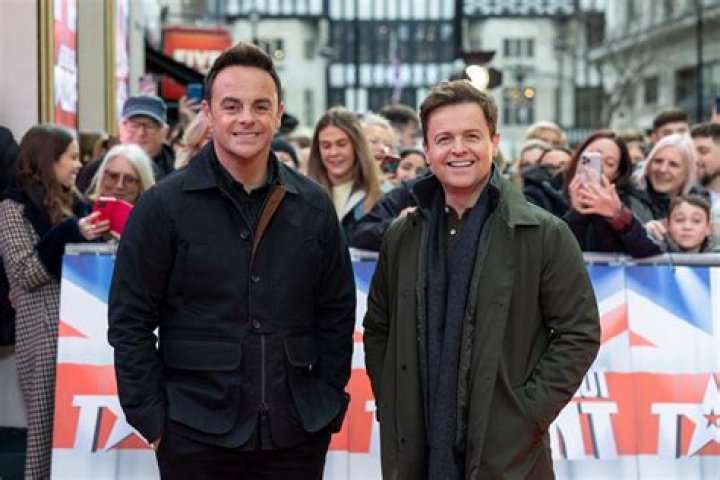 
Declan Donnelly Height, Weight, Net Worth, Age, Birthday, Wikipedia, Who, Nationality, Biography 
