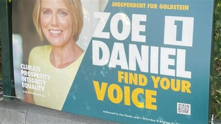 
Former ABC Reporter Zoe Daniel Won As An Independent In Goldstein, Here Is More On Her Husband Rowan Daniel 