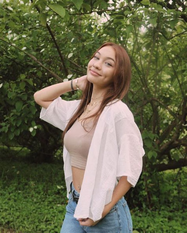 
Halia Beamer Height, Weight, Net Worth, Age, Birthday, Wikipedia, Who, Instagram, Biography 
