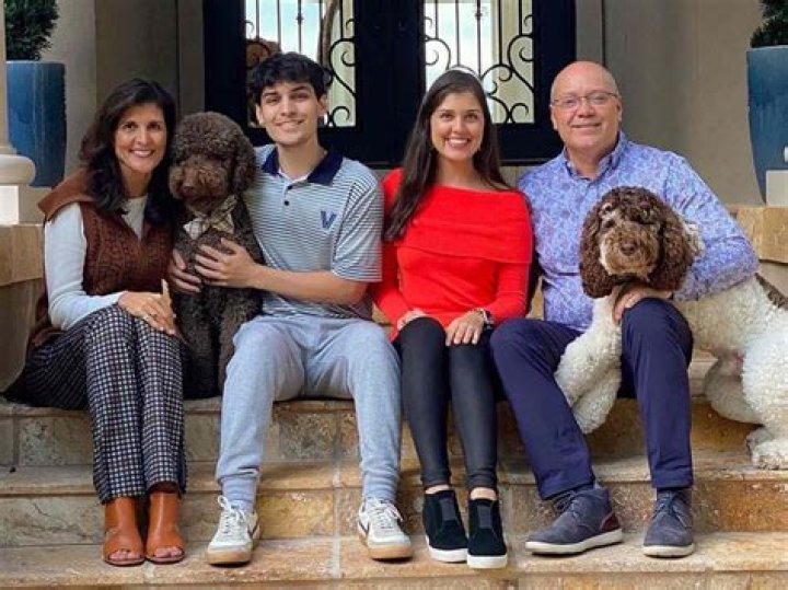 
Hollie And Kalin Hall, What You Didn’t Know About Jaren Hall Parents And Family Background 