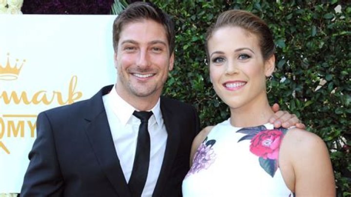 Is Erin Krakow Married to Daniel Lissing in Real-life or Does She Have A Boyfriend?
