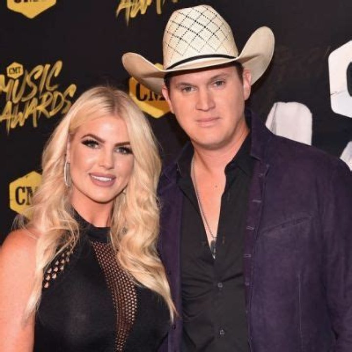 
Jon Pardi And Summer Duncan Welcomed Their First Child 