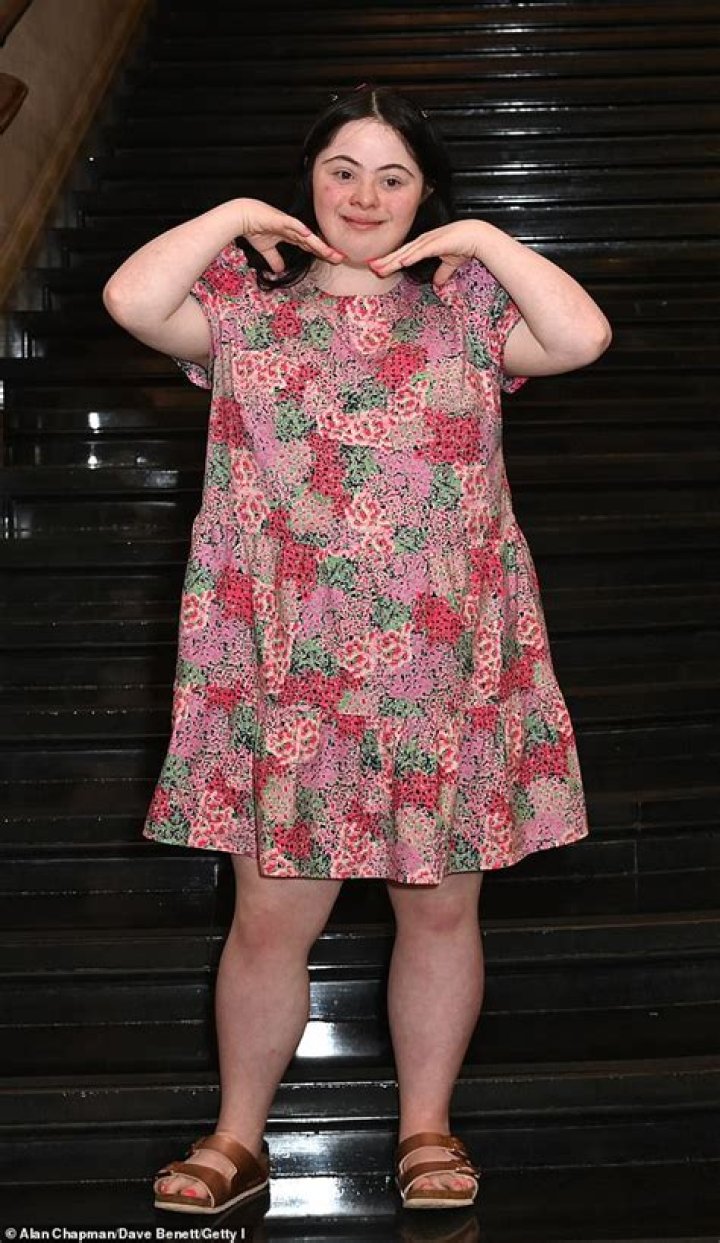 
Lea Goldstein Height, Weight, Net Worth, Age, Birthday, Wikipedia, Who, Nationality, Biography 
