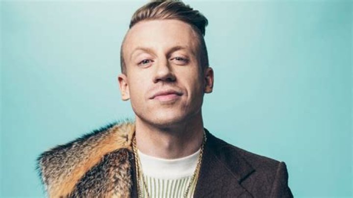 Macklemore Height, Weight, Net Worth, Age, Birthday, Wikipedia, Who, Nationality, Biography