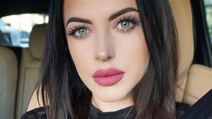 Maja Janeska Height, Weight, Net Worth, Age, Birthday, Wikipedia, Who, Instagram, Biography