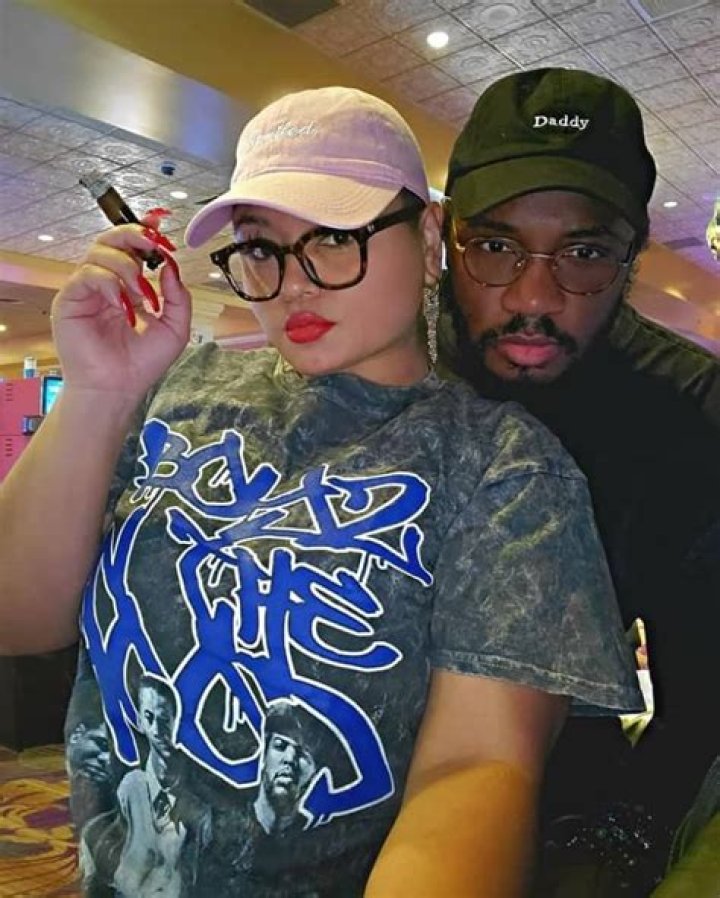 Malik Scott is not Married to Wife. Dating Girlfriend: Nancy Ramirez