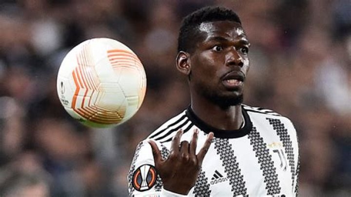 
Paul Pogba given hero’s welcome at Juventus medical 