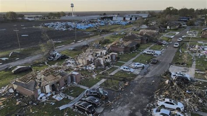 
Rolling Fork, Mississippi tornado emergency: Large twister causes catastrophic damage, Anguilla, and Louise on alert 