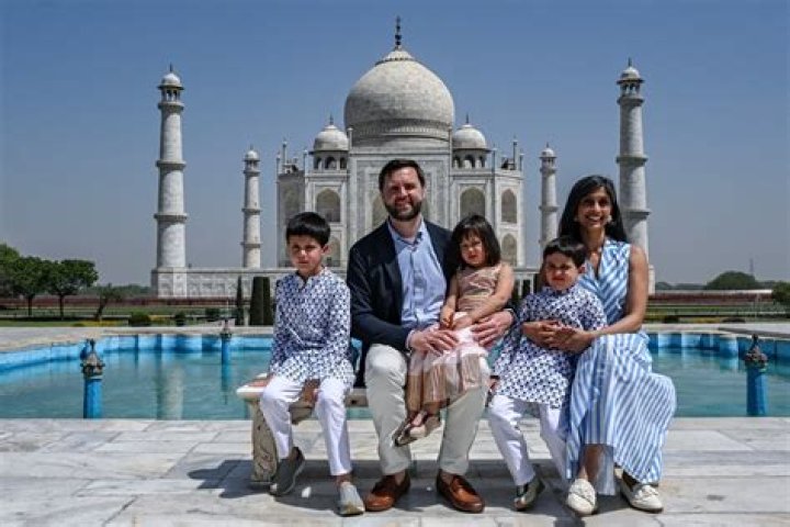 
Sunita Mani Was Born To Indian Tamil Parents Venk And Usha Mani In Tennessee, United States 