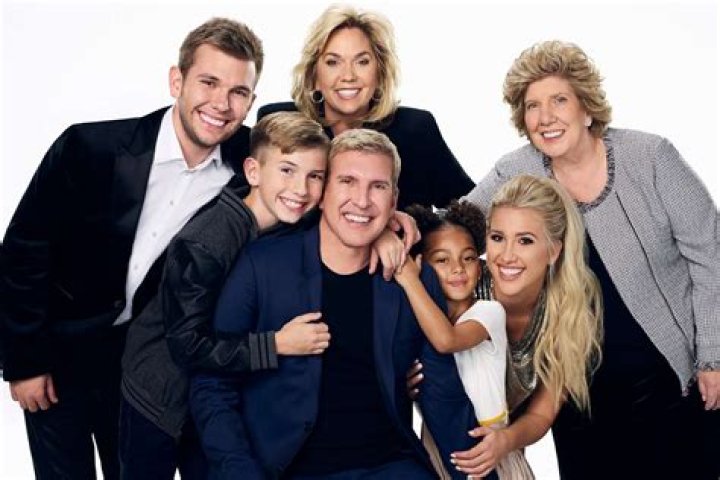 
Todd and Julie Chrisley Are Expected to Give Up $9 Million Tennessee Mansions amid Fraud Case 