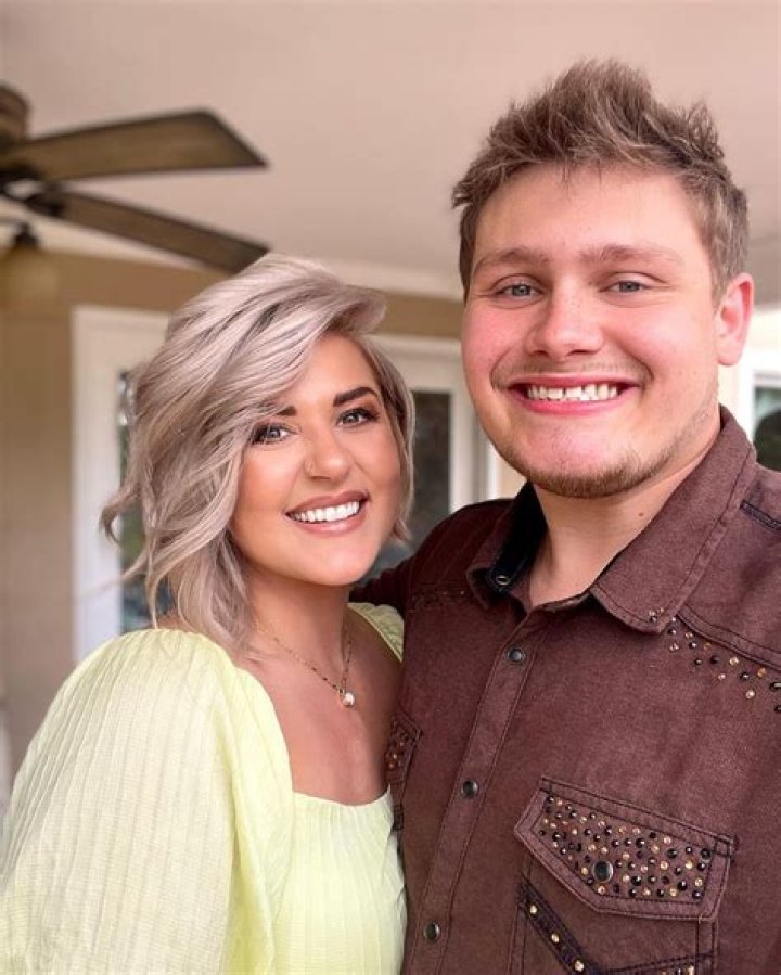 Who is American Idol Zachariah Smith Wife Crysta Marie? Married Life Family And Net Worth