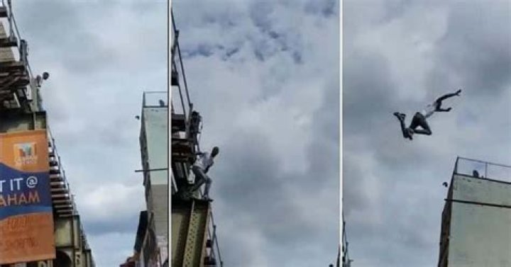 
Who is Kendall Floyd? Chilling video shows man leaping from subway track to roof to evade NYPD 