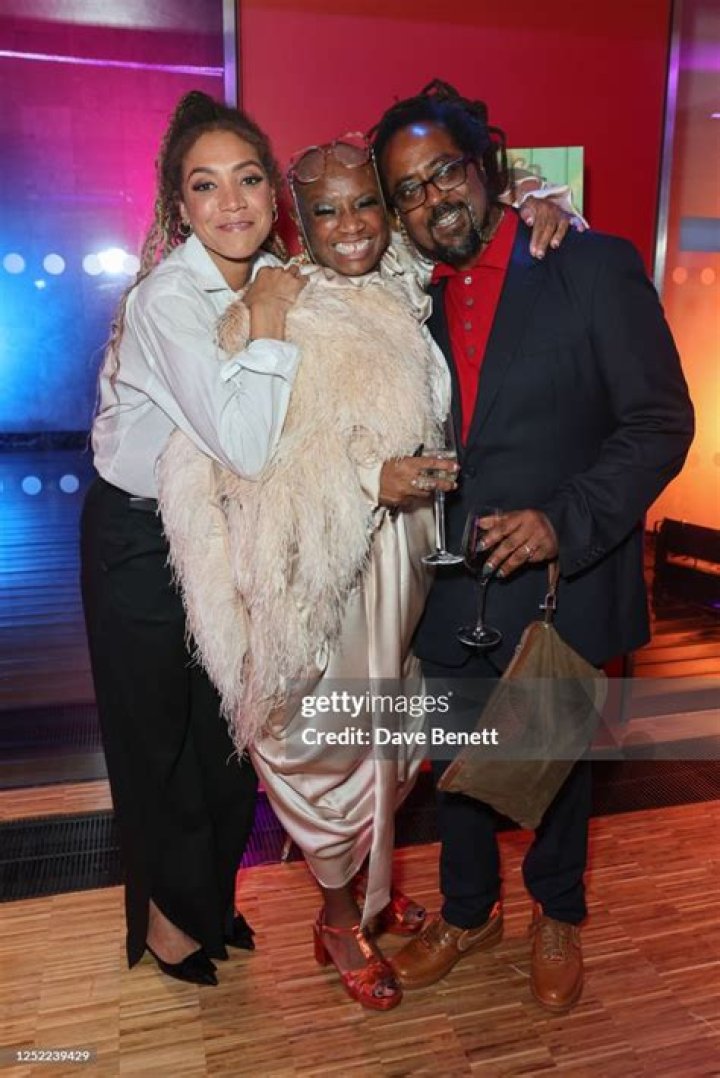 
Who Is Miquita Oliver Dad? Mother Andi Oliver Husband – Are Her Parents Still Together? 