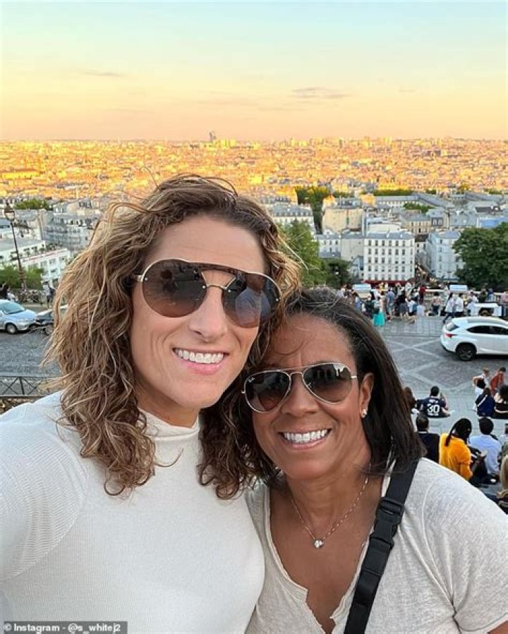 
Who Is Stephanie Torres Husband? 