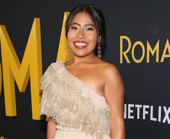 Yalitza Aparicio Height, Weight, Net Worth, Age, Birthday, Wikipedia, Who, Instagram, Biography
